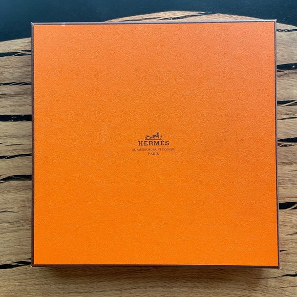 Hermès NEW HERMES SCARF AUBE LIBRE COMME L Hermes Libre Comme L\'Ange, Dawn as Free as an Angel silk scarf - NEW IN BOX